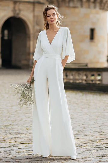 Combinaison de mariage simple à col en V ivoire avec poche